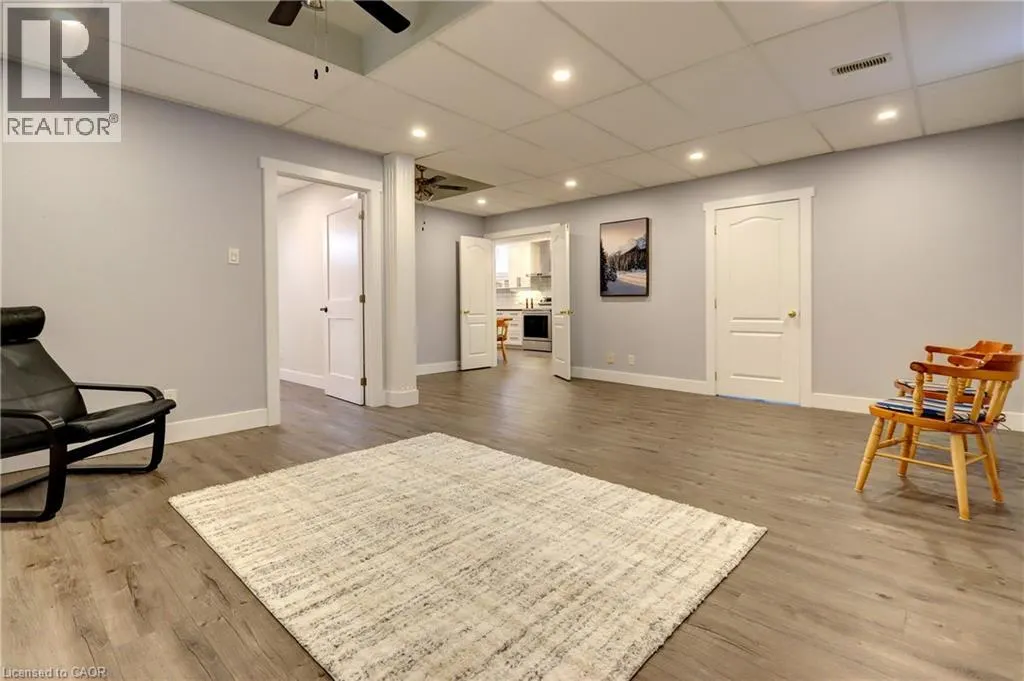 24 HUFFMANN Drive