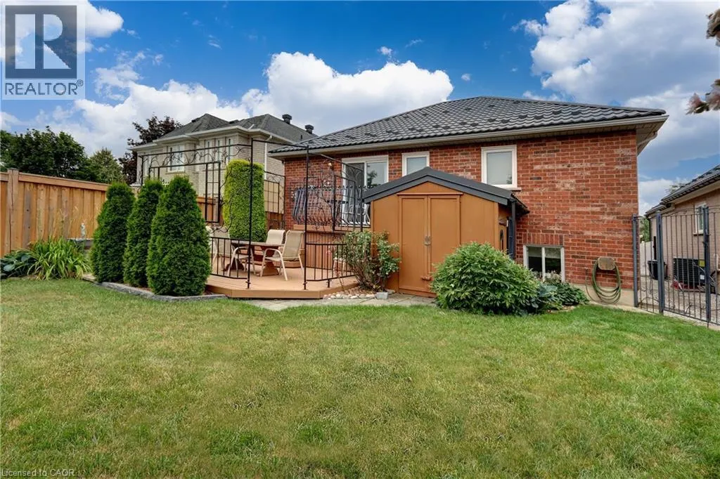 24 HUFFMANN Drive