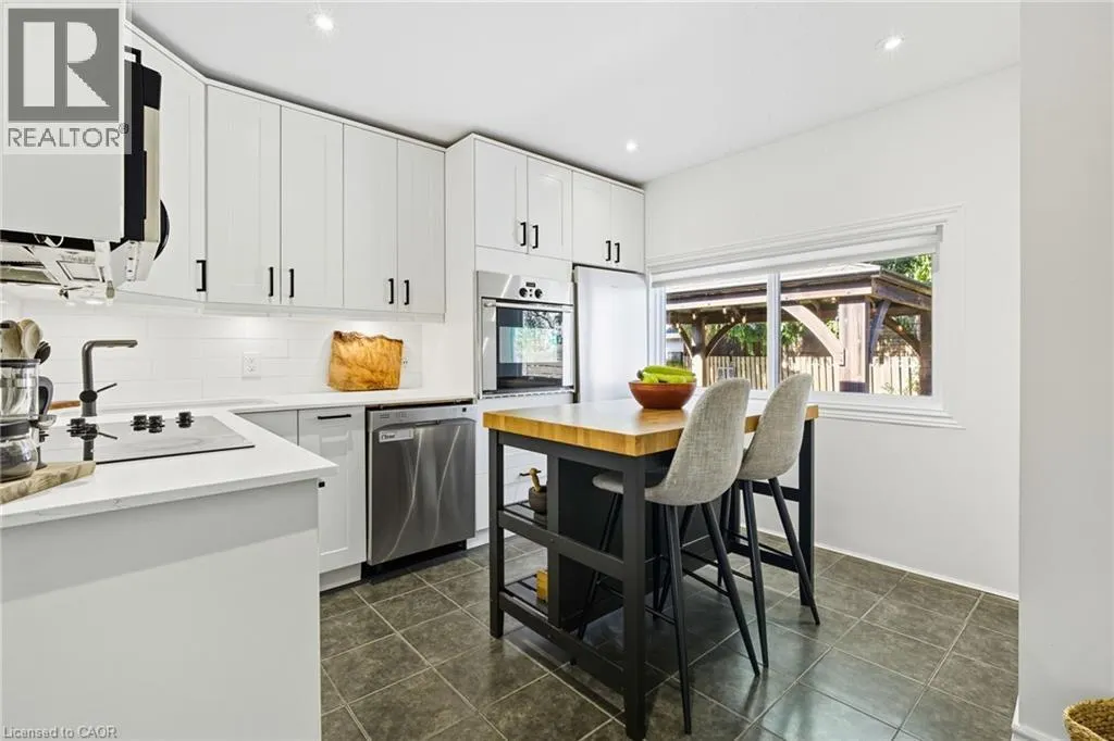 105 CARRINGTON Court