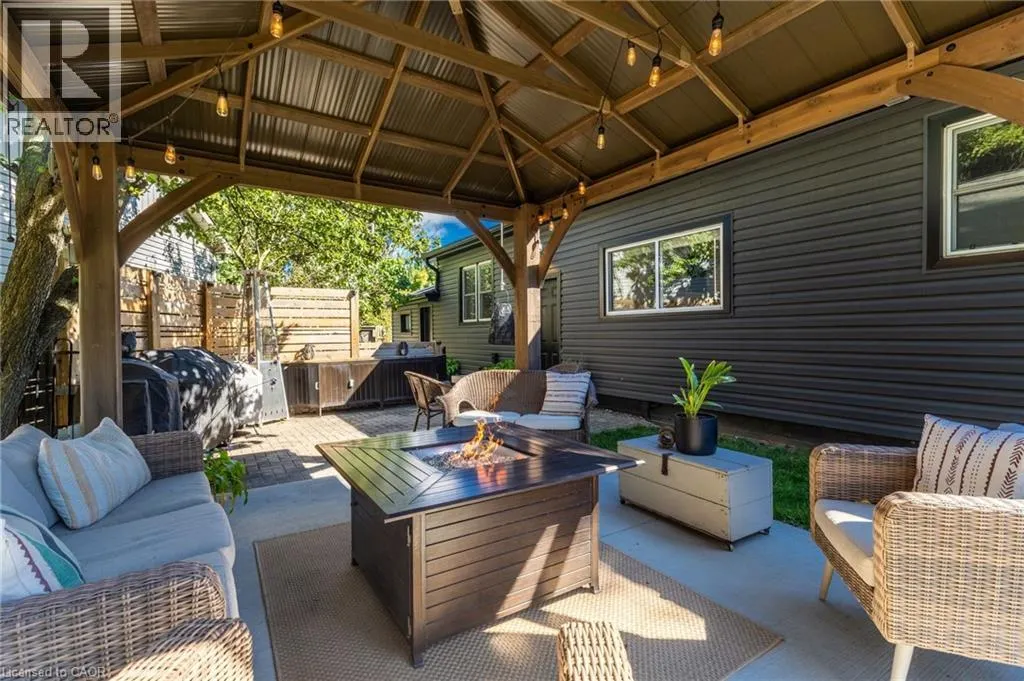 105 CARRINGTON Court