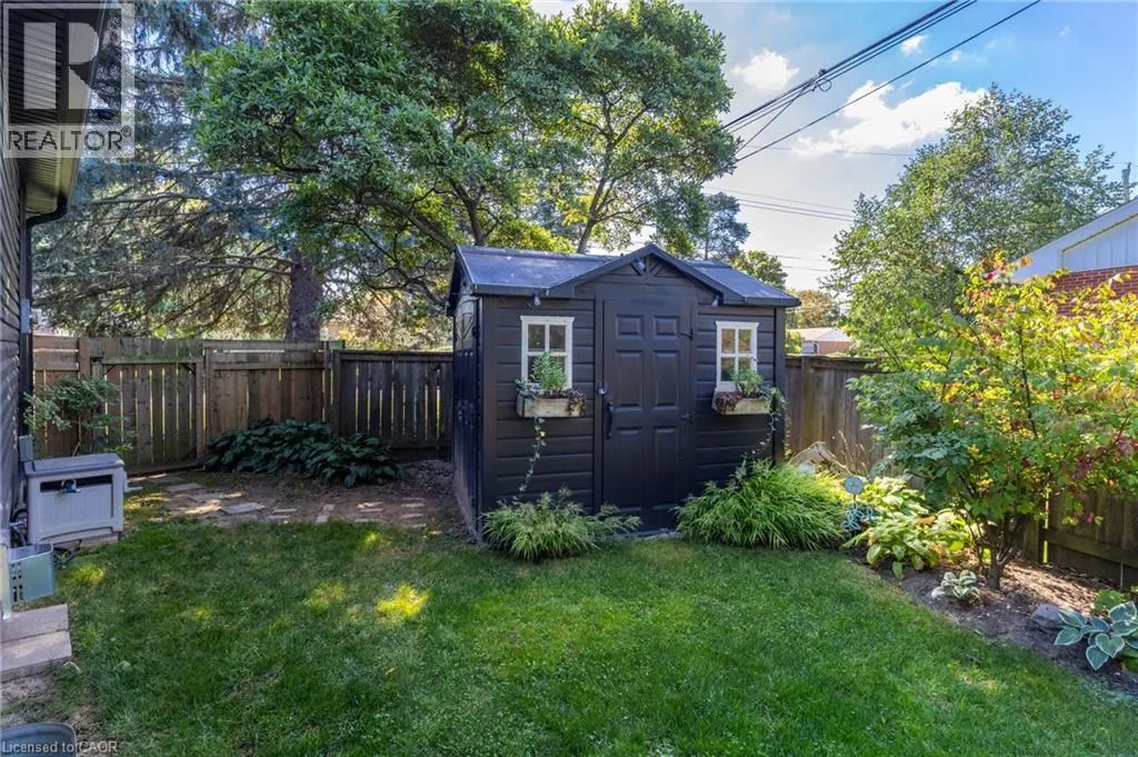 105 CARRINGTON Court