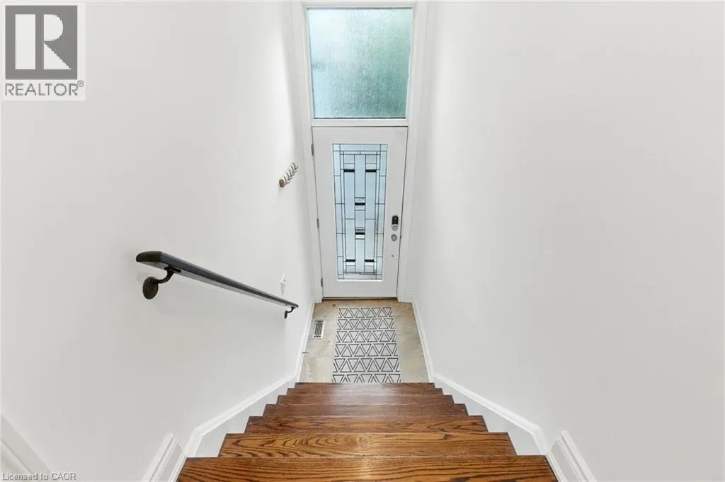 117 NELSON Street Unit# 3, #3