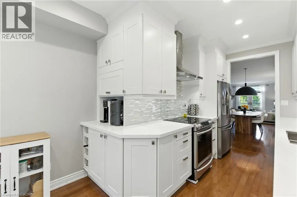117 NELSON Street Unit# 3, #3