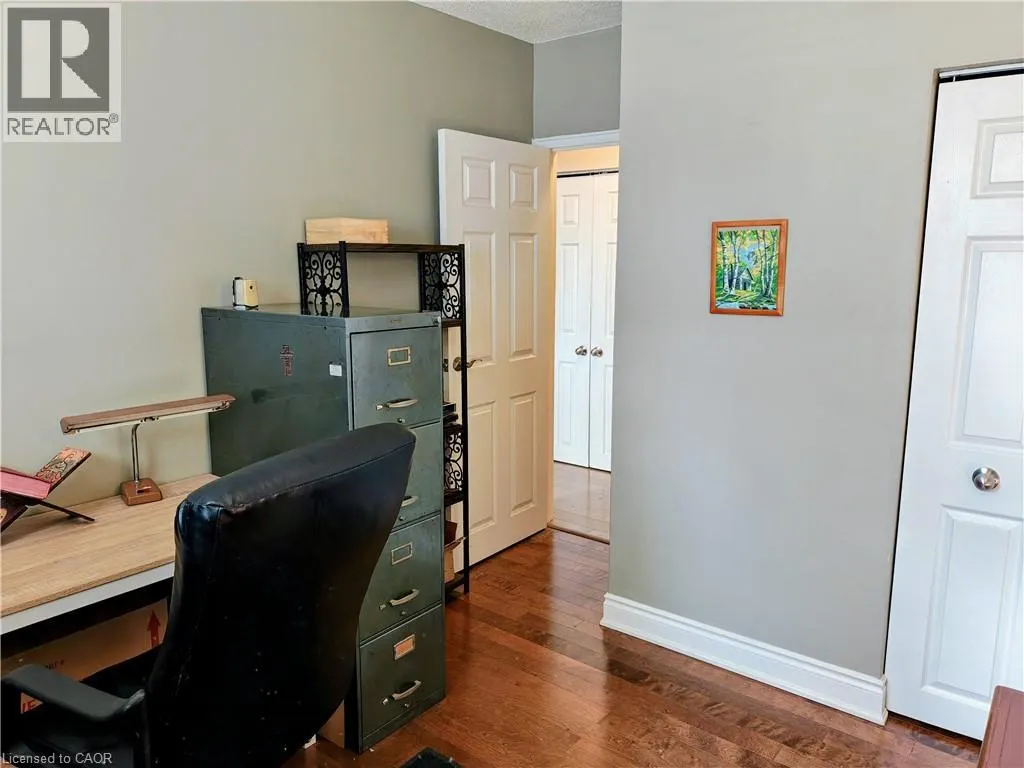 81 CHARLTON Avenue E Unit# 103, #103