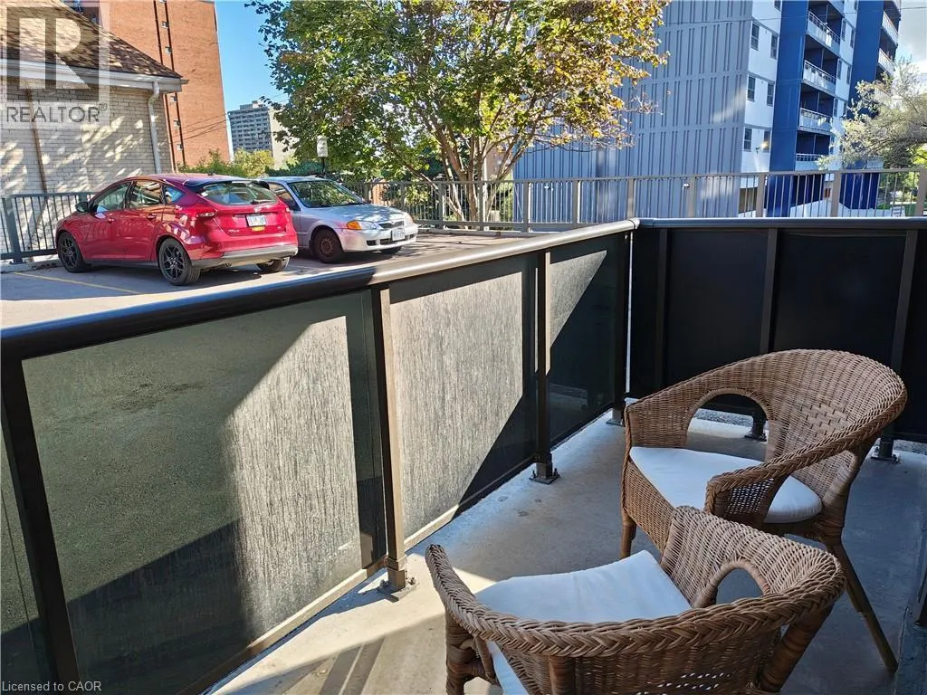 81 CHARLTON Avenue E Unit# 103, #103