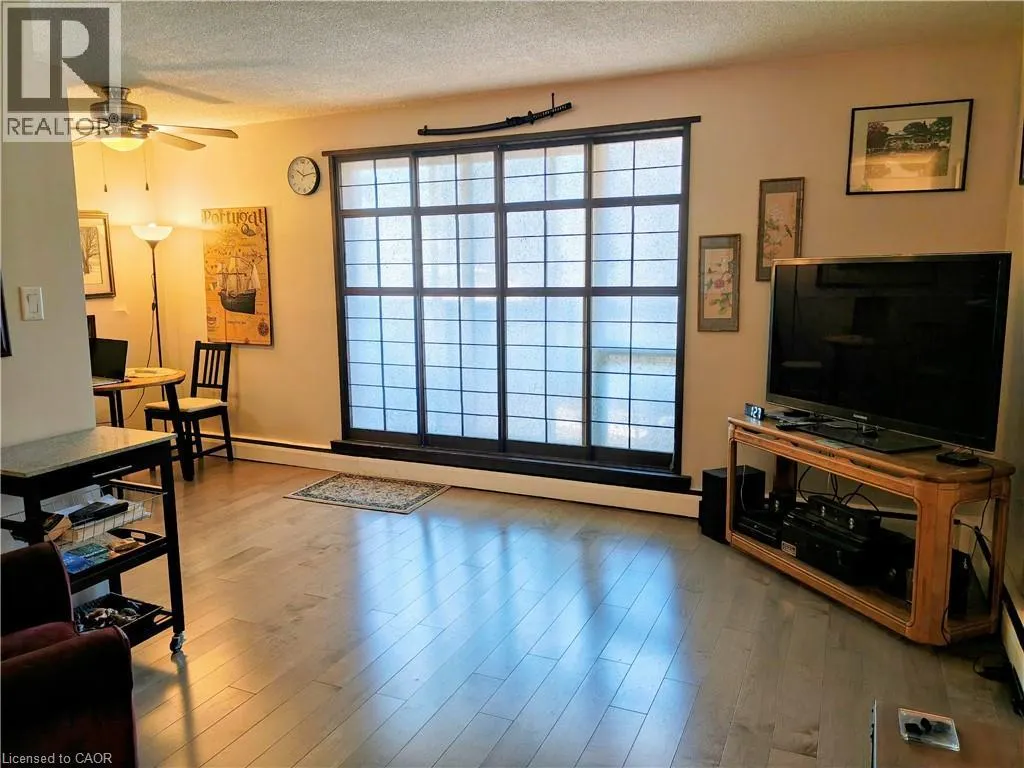 81 CHARLTON Avenue E Unit# 103, #103