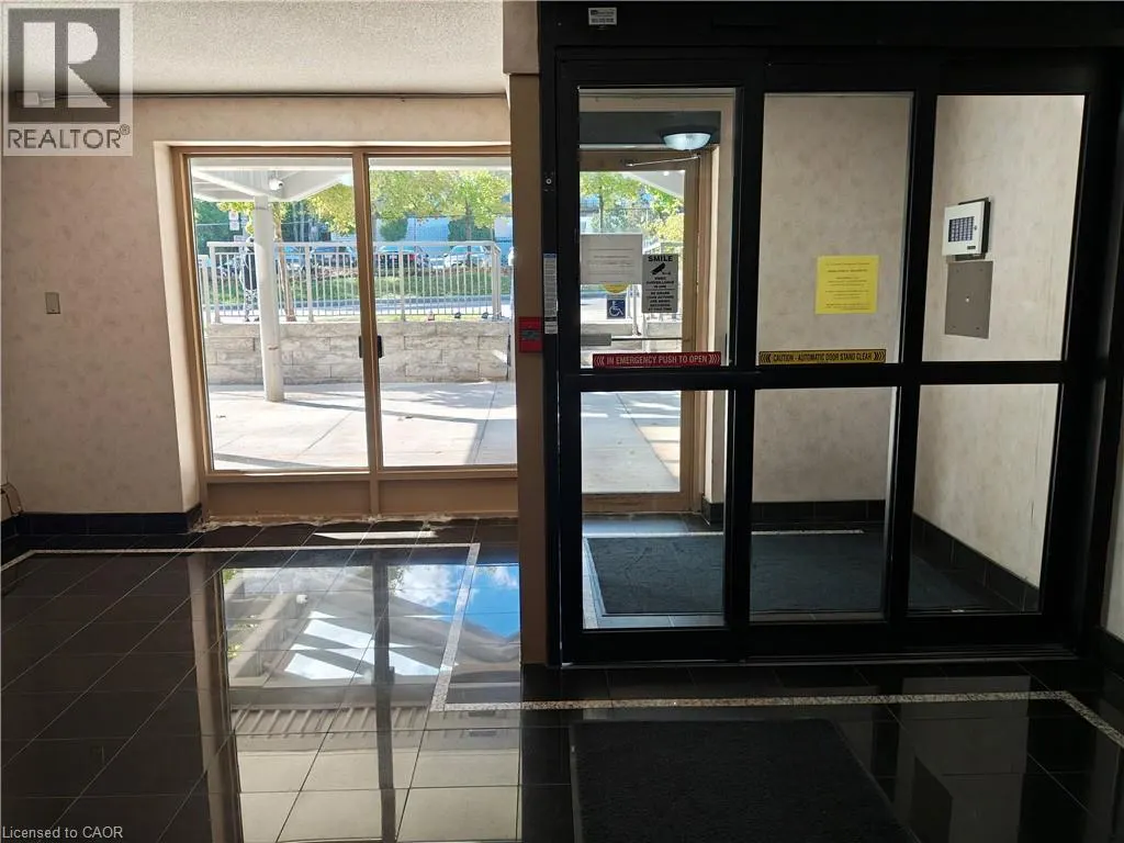 81 CHARLTON Avenue E Unit# 103, #103