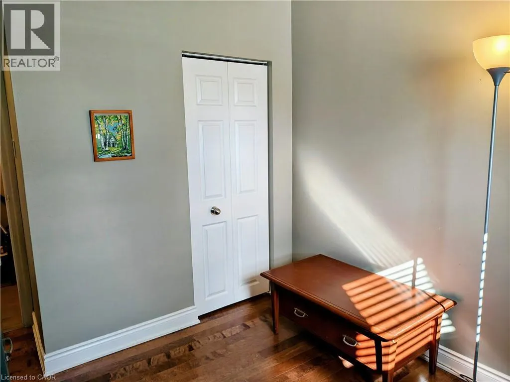 81 CHARLTON Avenue E Unit# 103, #103