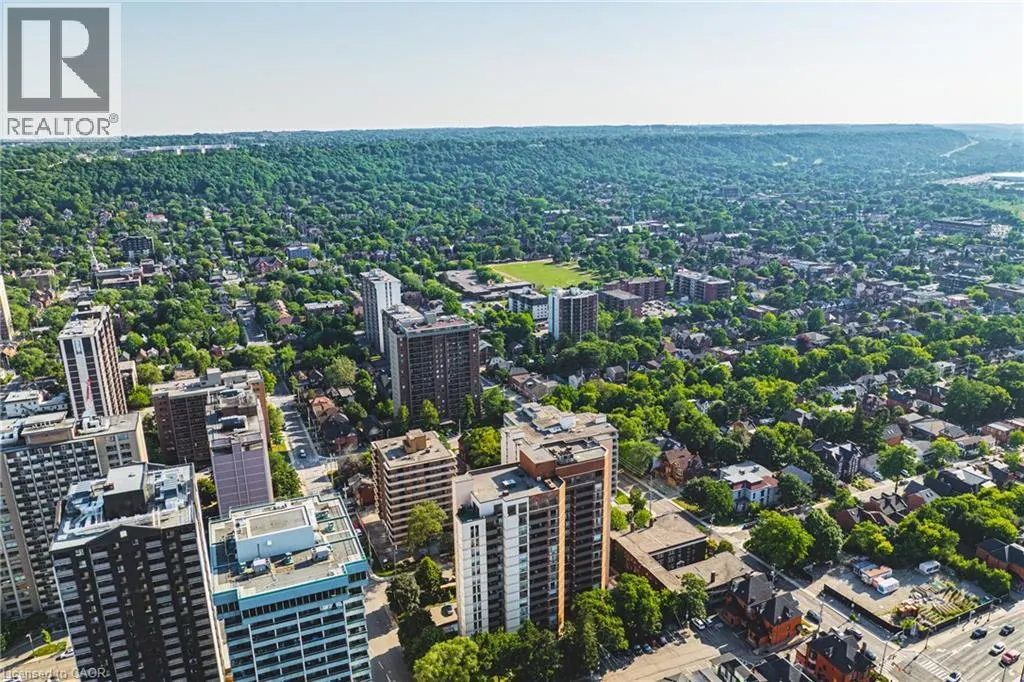 101 QUEEN Street S Unit# 606, #606