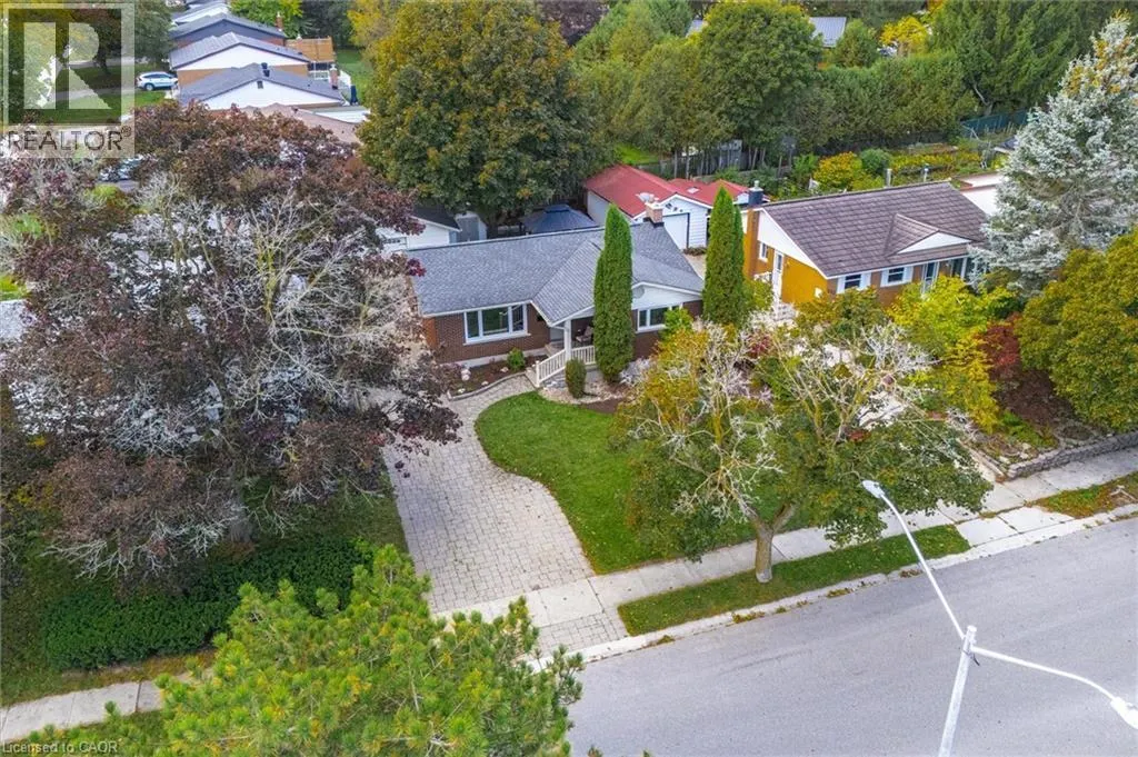 521 GLEN FORREST Boulevard