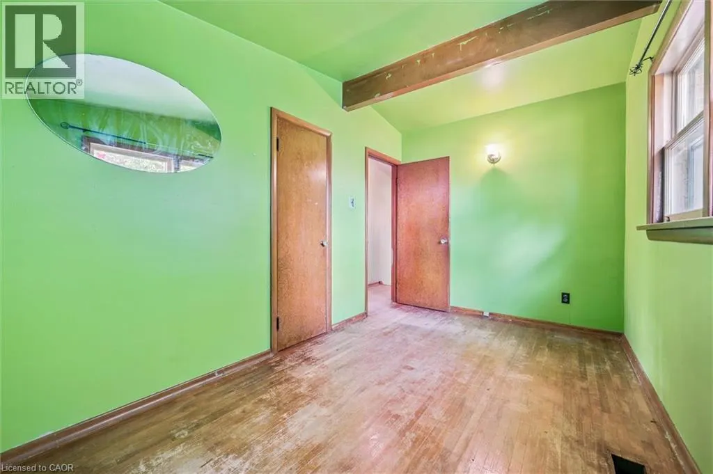 226 DICK Street