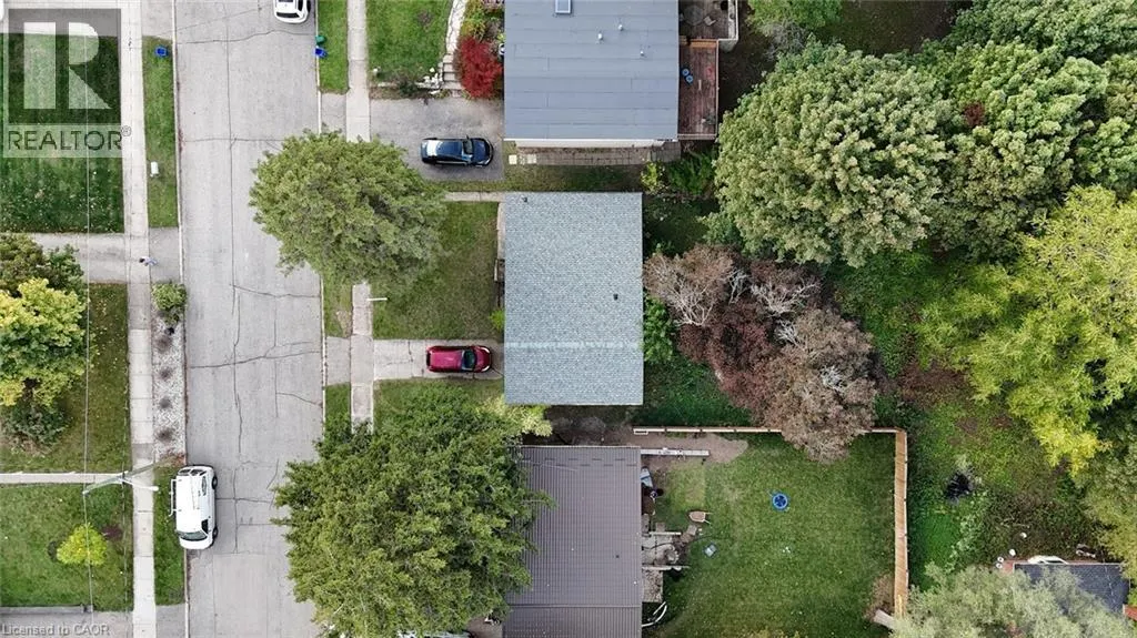 226 DICK Street