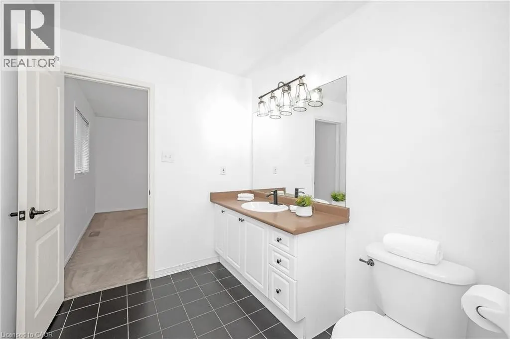 248 HAWKVIEW Boulevard