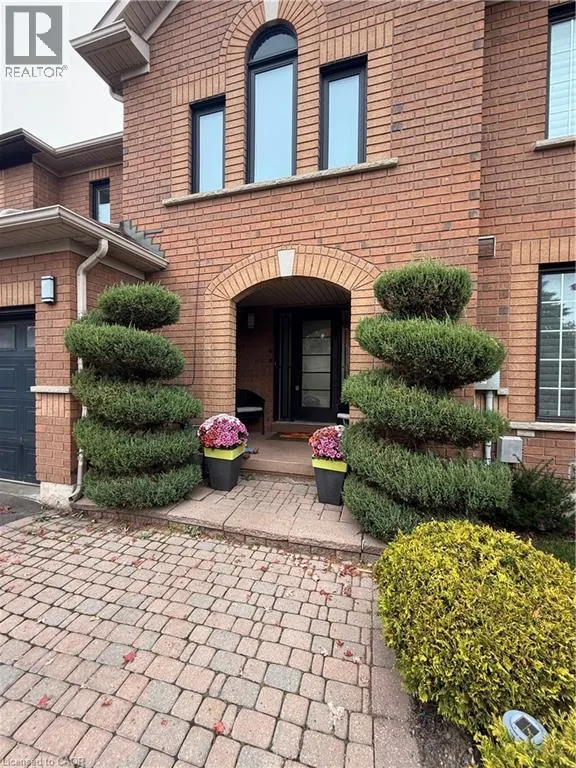 248 HAWKVIEW Boulevard