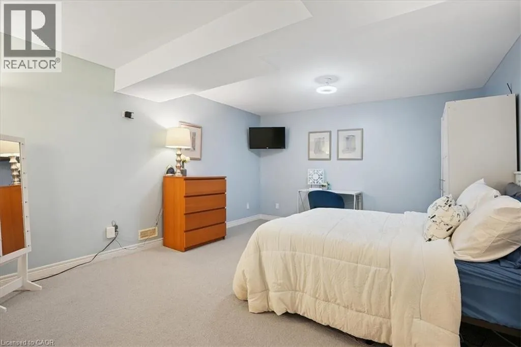 4314 LINDSEY Crescent