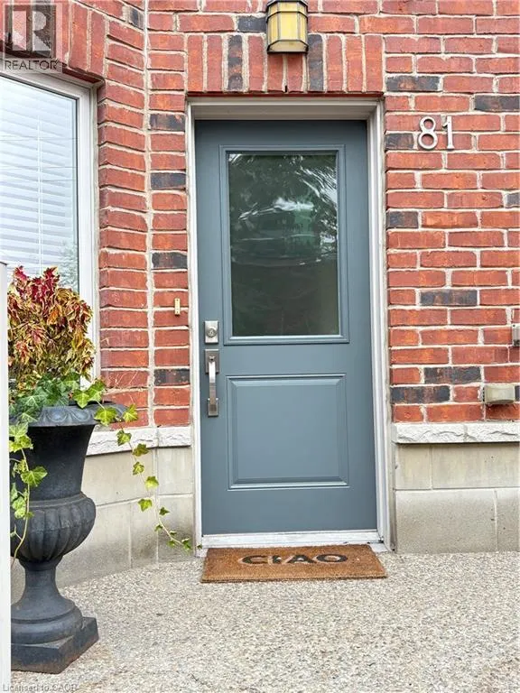 81 YOUNG Street
