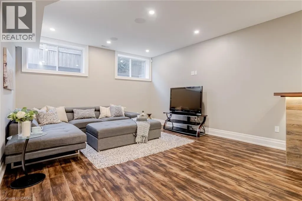 126 MCGREGOR Crescent