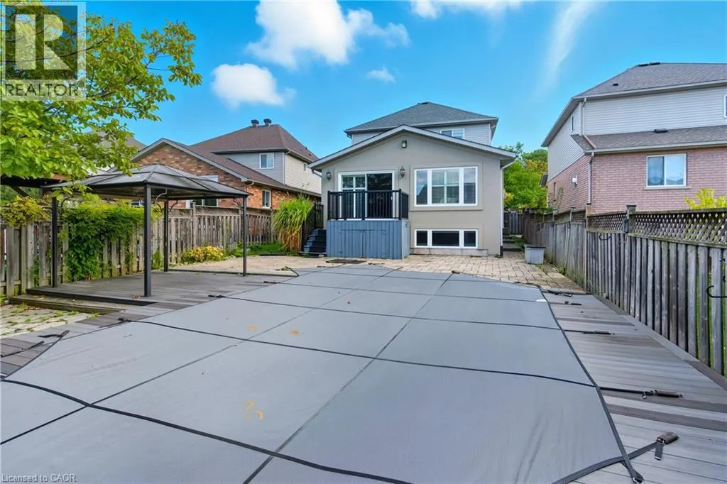 213 DORCHESTER Drive
