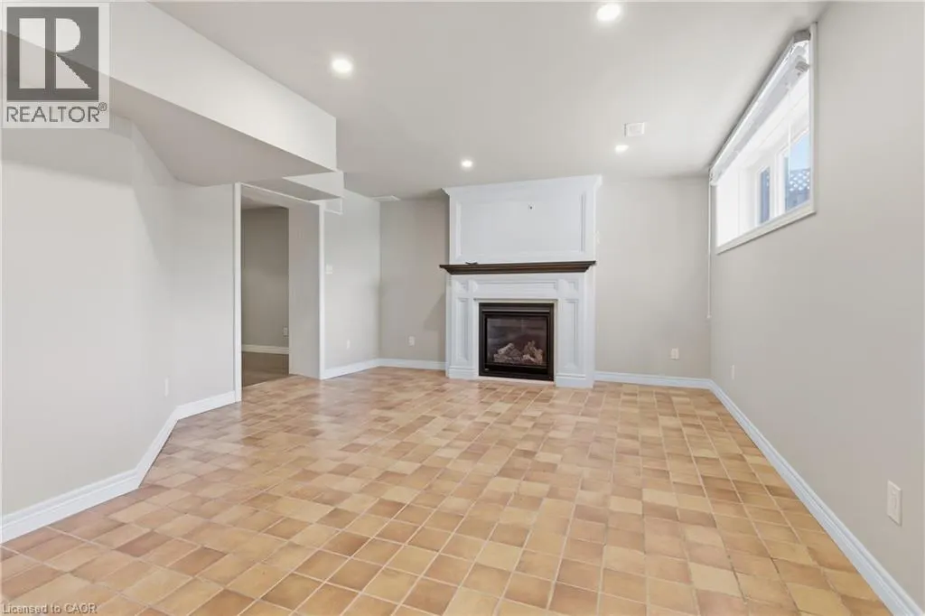 213 DORCHESTER Drive