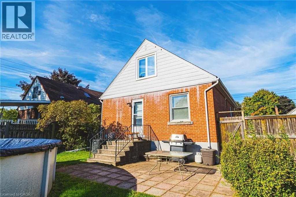 35 IPSWICH Place