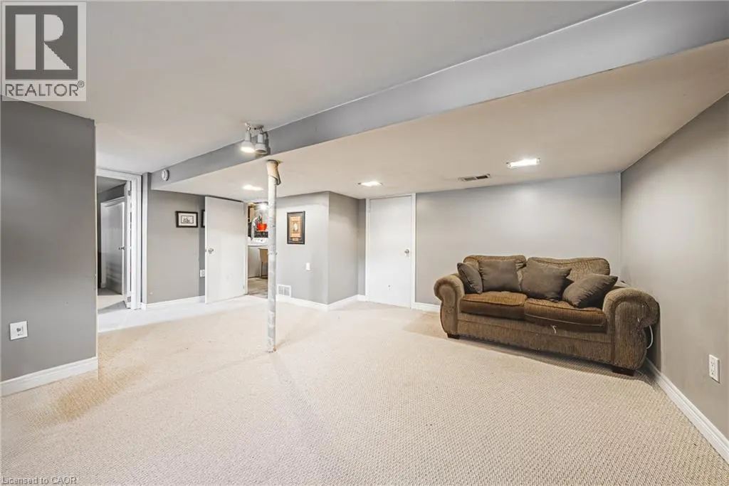35 IPSWICH Place