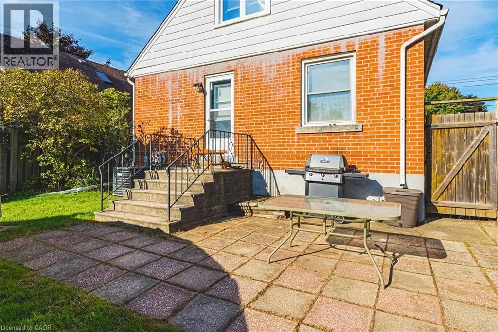 35 IPSWICH Place