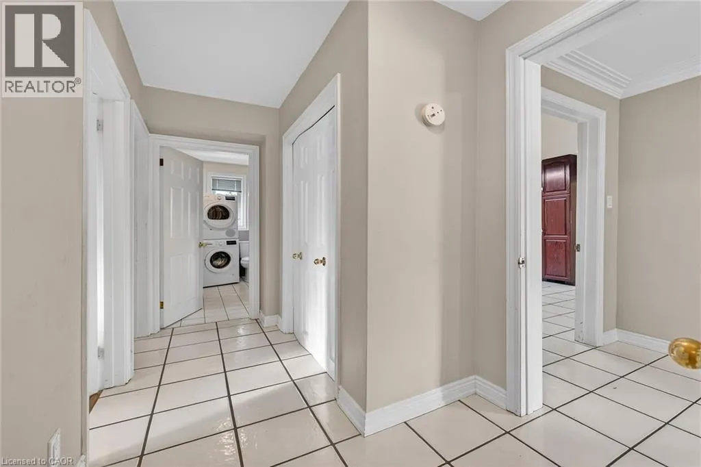 1008 UPPER WELLINGTON Street Unit# Upper Suite