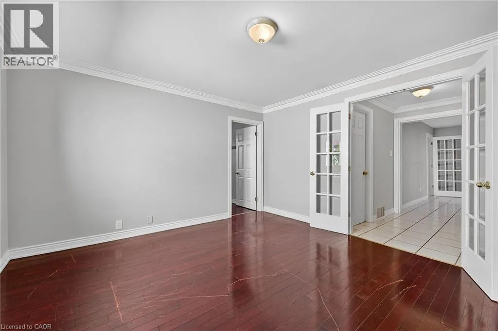1008 UPPER WELLINGTON Street Unit# Upper Suite