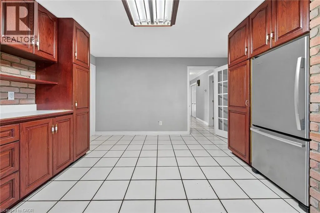 1008 UPPER WELLINGTON Street Unit# Upper Suite
