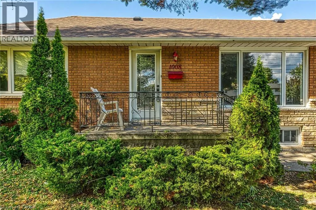 1008 UPPER WELLINGTON Street Unit# Upper Suite