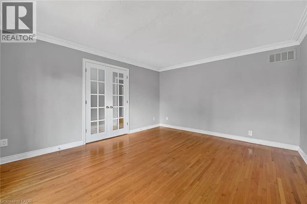 1008 UPPER WELLINGTON Street Unit# Upper Suite