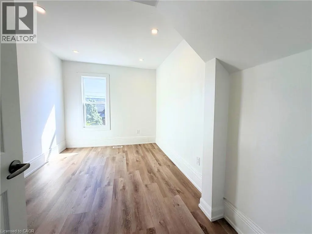 24-26 CAYUGA Street Unit# 26B, #26B