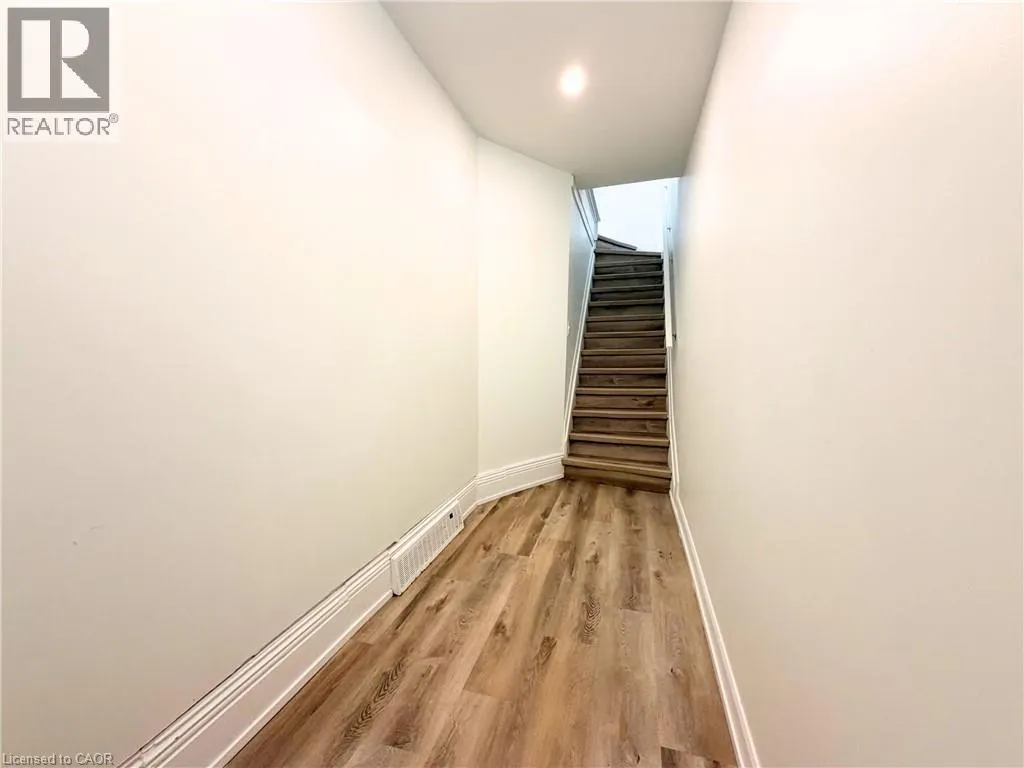 24-26 CAYUGA Street Unit# 26B, #26B