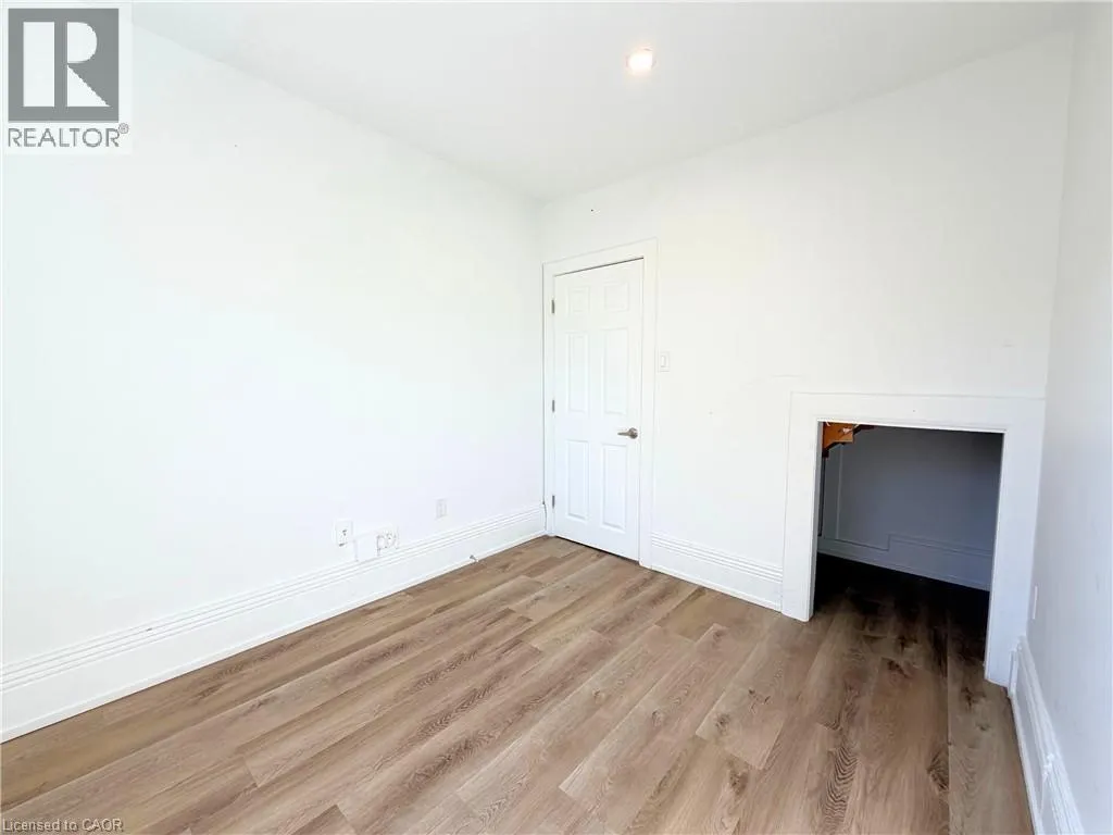 24-26 CAYUGA Street Unit# 26B, #26B