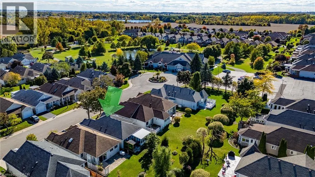 18 LONG POINT Boulevard