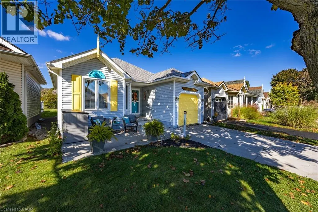 18 LONG POINT Boulevard