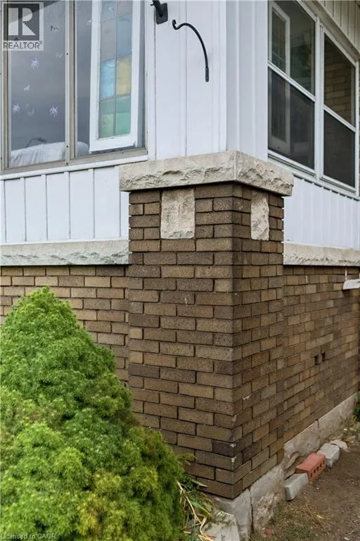 93 BARNESDALE Boulevard