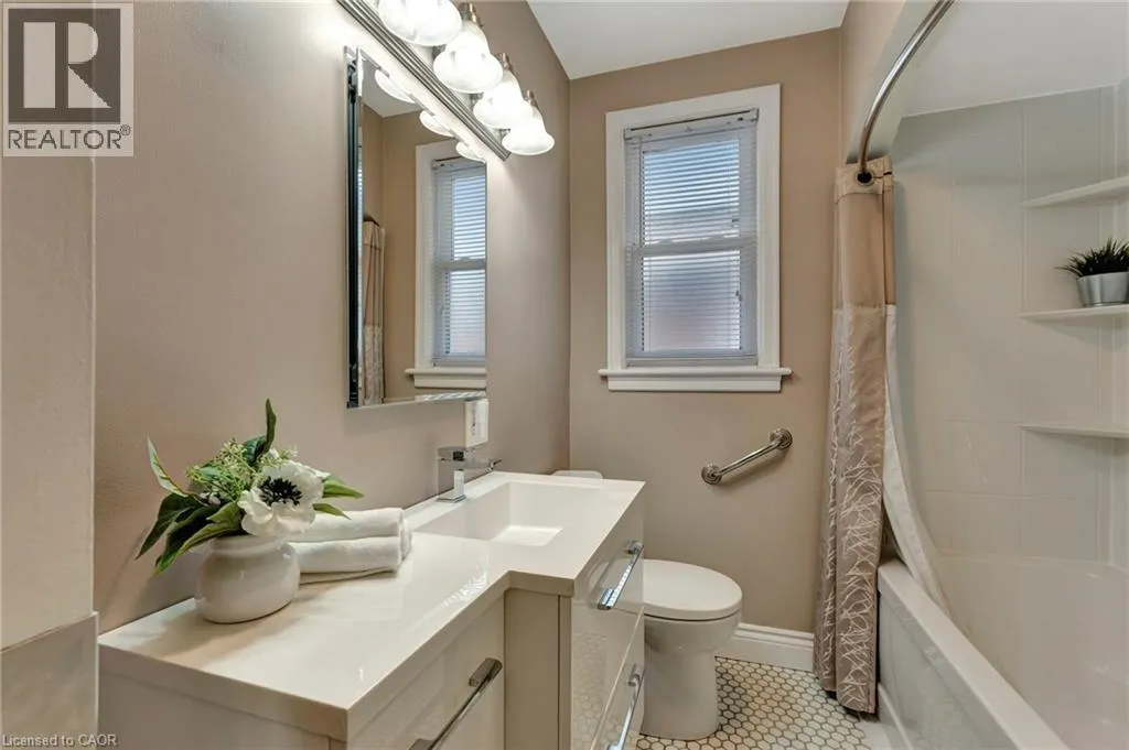 131 EAST 42ND Street