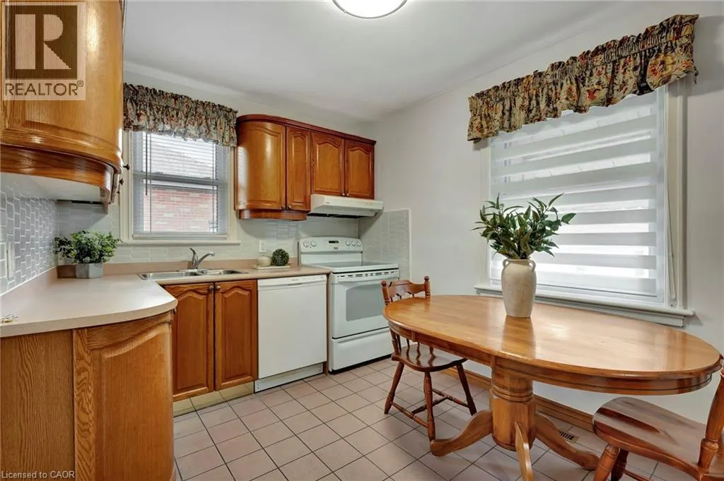131 EAST 42ND Street