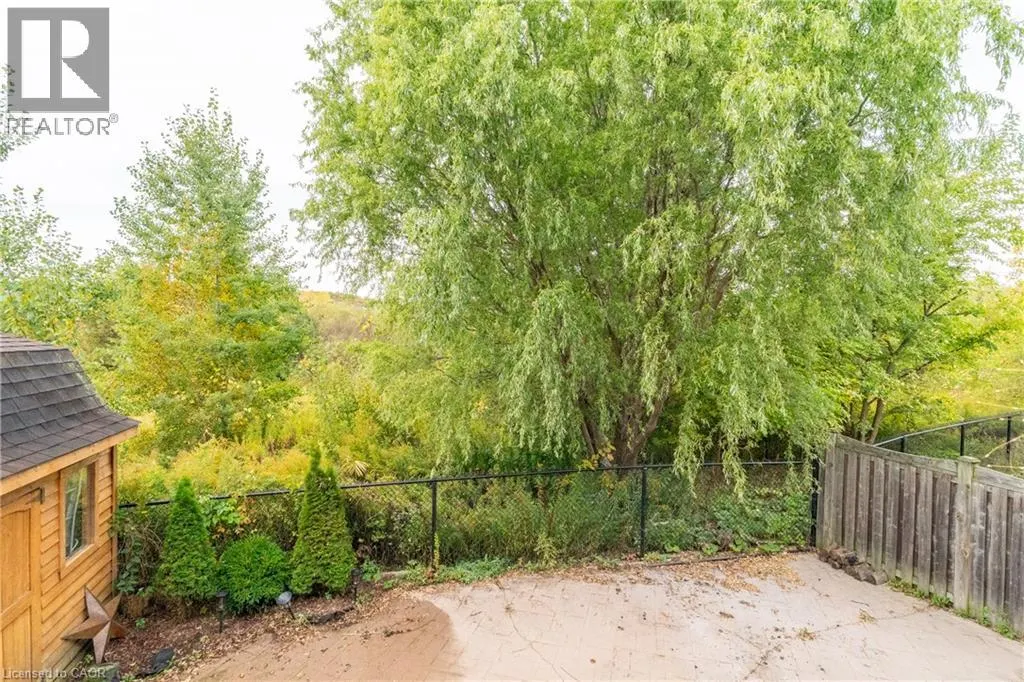75 CHASE Crescent