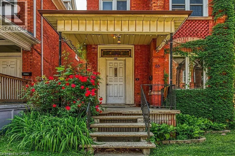 88 GRANT Avenue