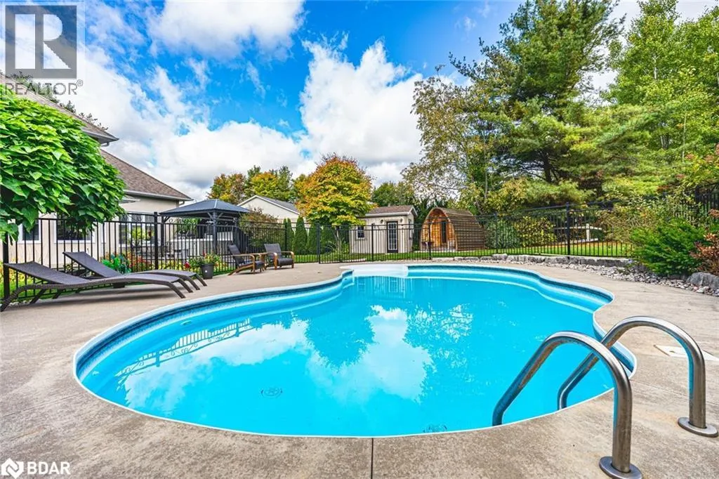 127 GOLDFINCH Crescent