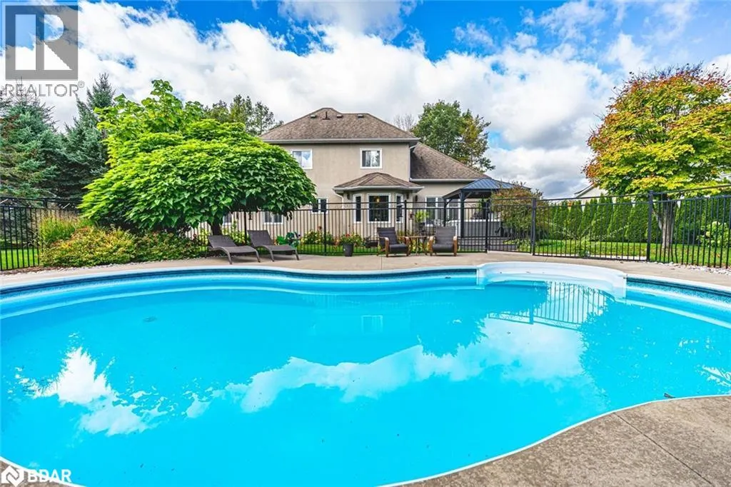 127 GOLDFINCH Crescent