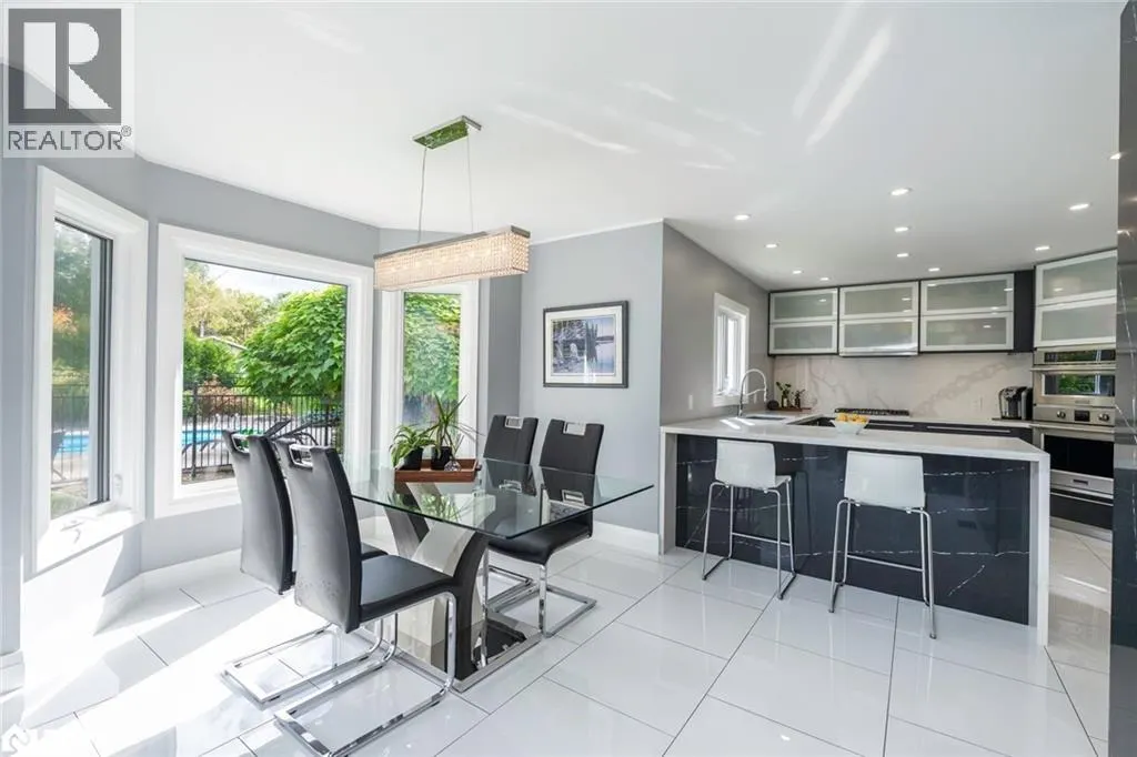 127 GOLDFINCH Crescent