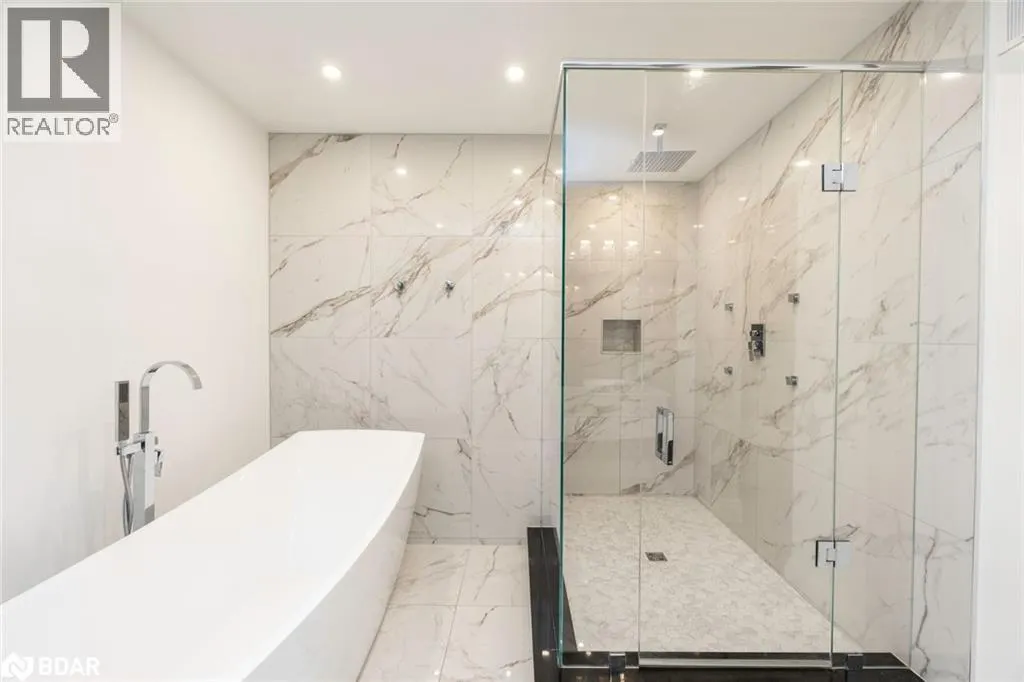 127 GOLDFINCH Crescent