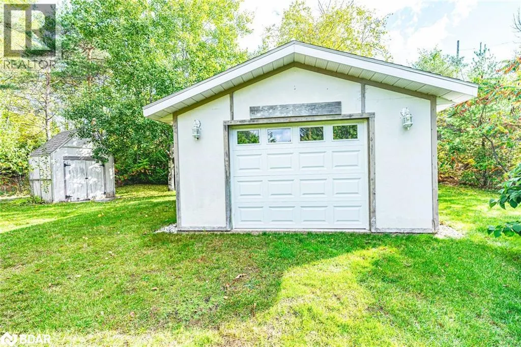 127 GOLDFINCH Crescent