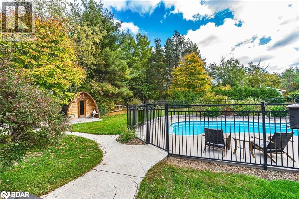 127 GOLDFINCH Crescent