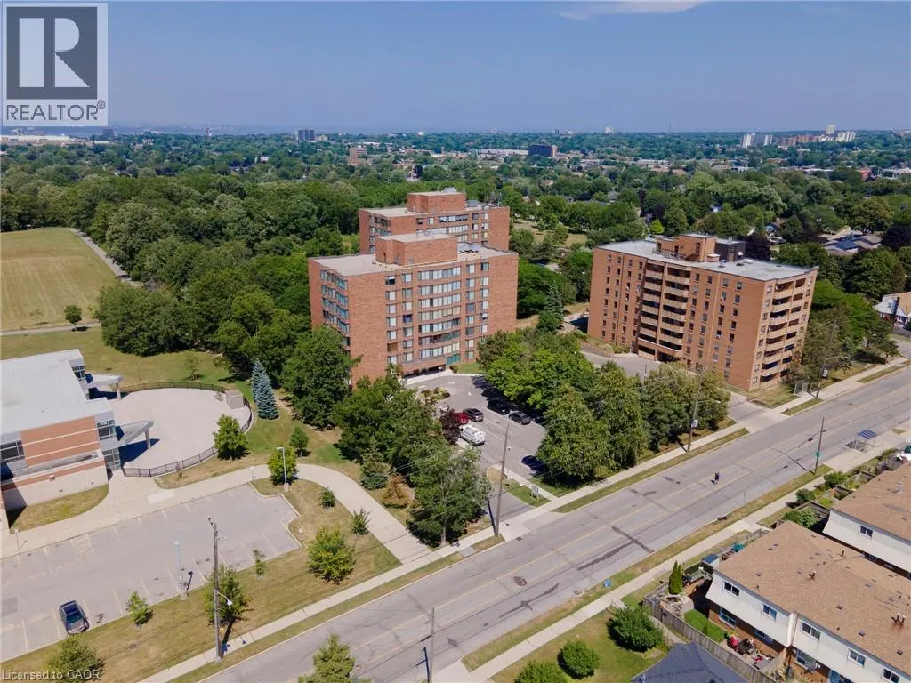 200 LIMERIDGE Road W Unit# 105, #105