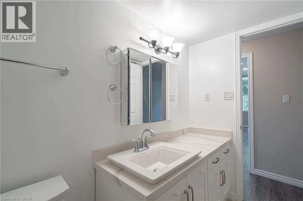 200 LIMERIDGE Road W Unit# 105, #105