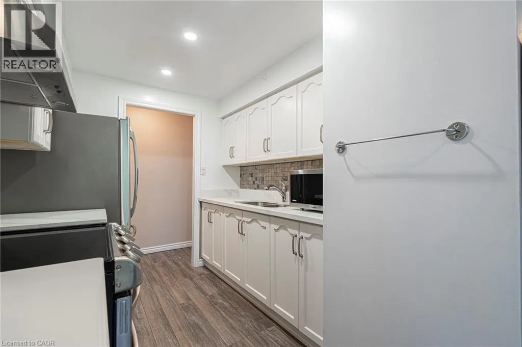 200 LIMERIDGE Road W Unit# 105, #105